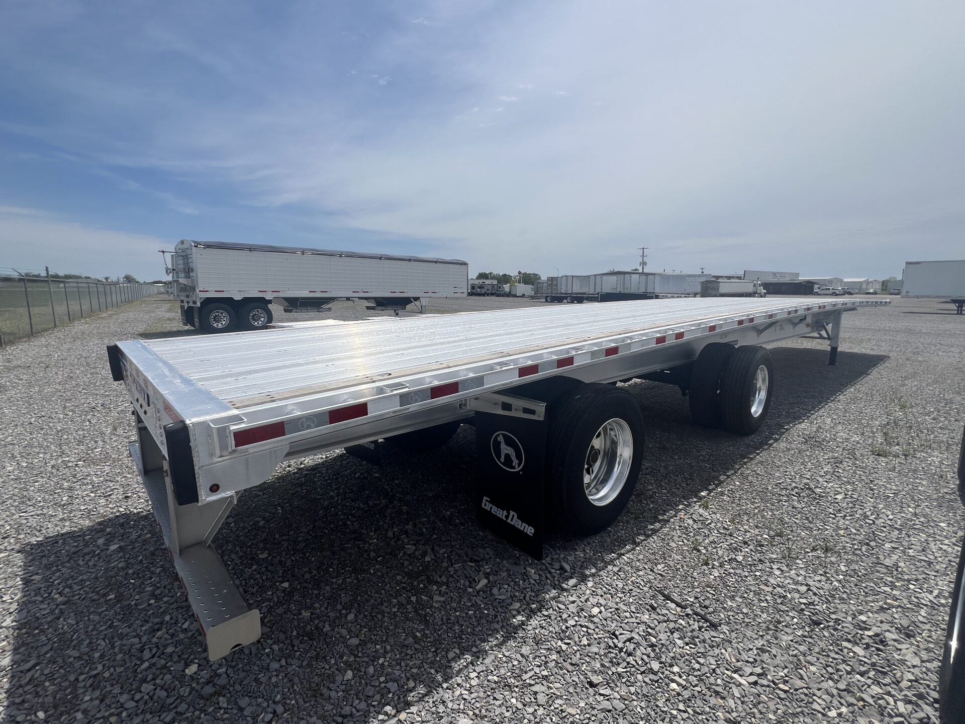 2023 53′ ALUMINUM FLATBED